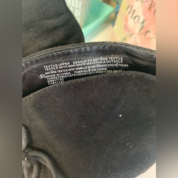 Size 9.5 Mossimo Booties - Picture 6 of 16